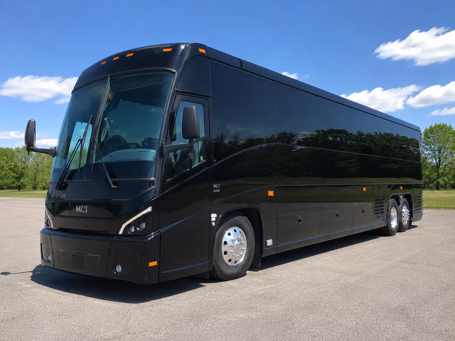 game day shuttle buses down woodward avenue to little caesars arena and comerica park