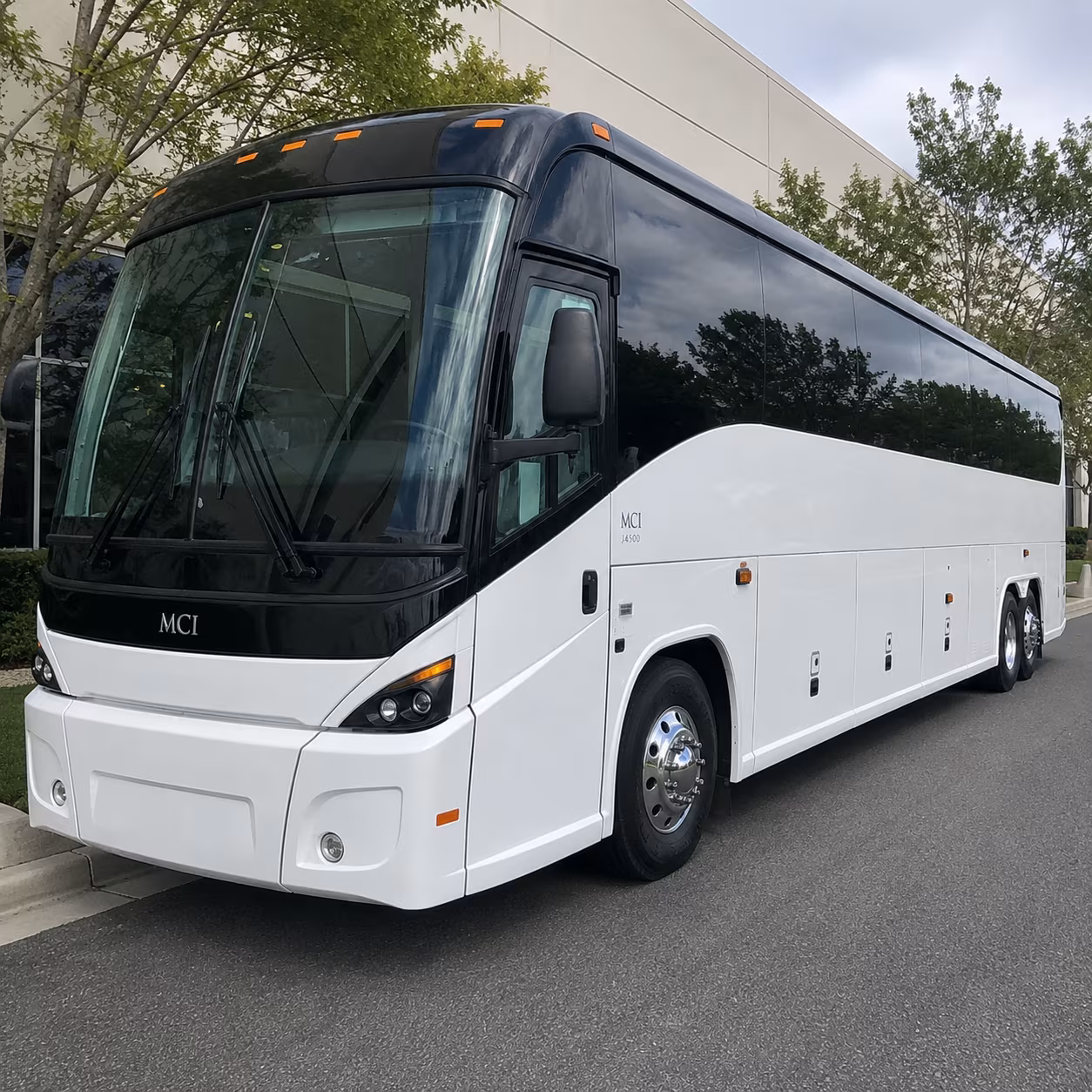 give your whole group a comfortable ride to the airport no matter the size