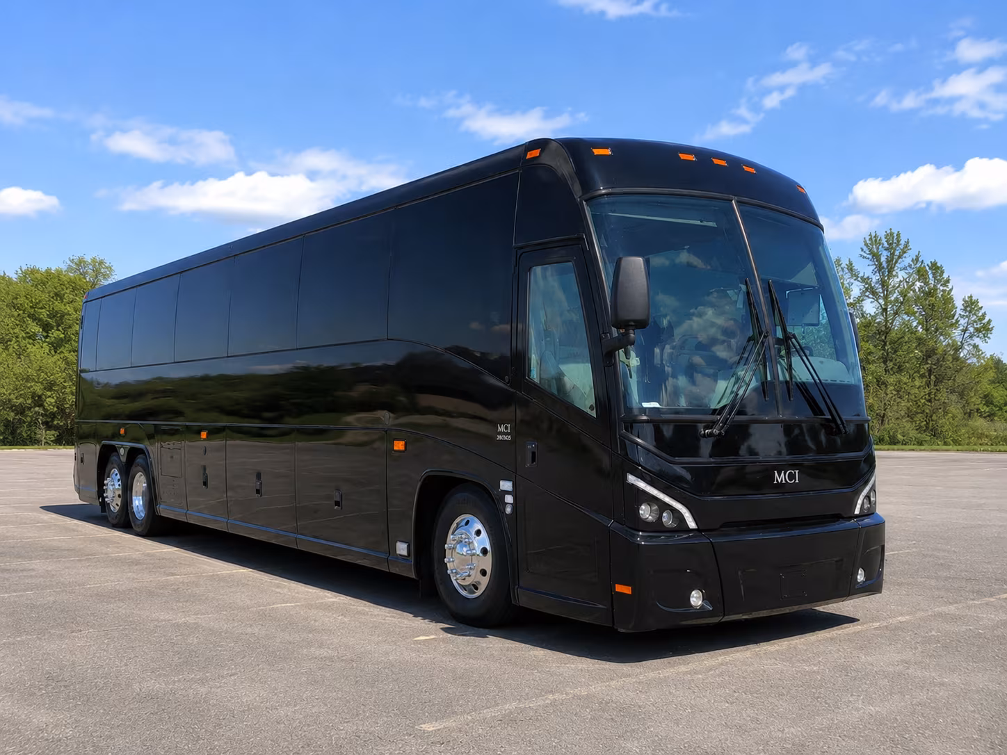 let busrentalroyaloak com handle the drive to michigan stadium and spartan stadium