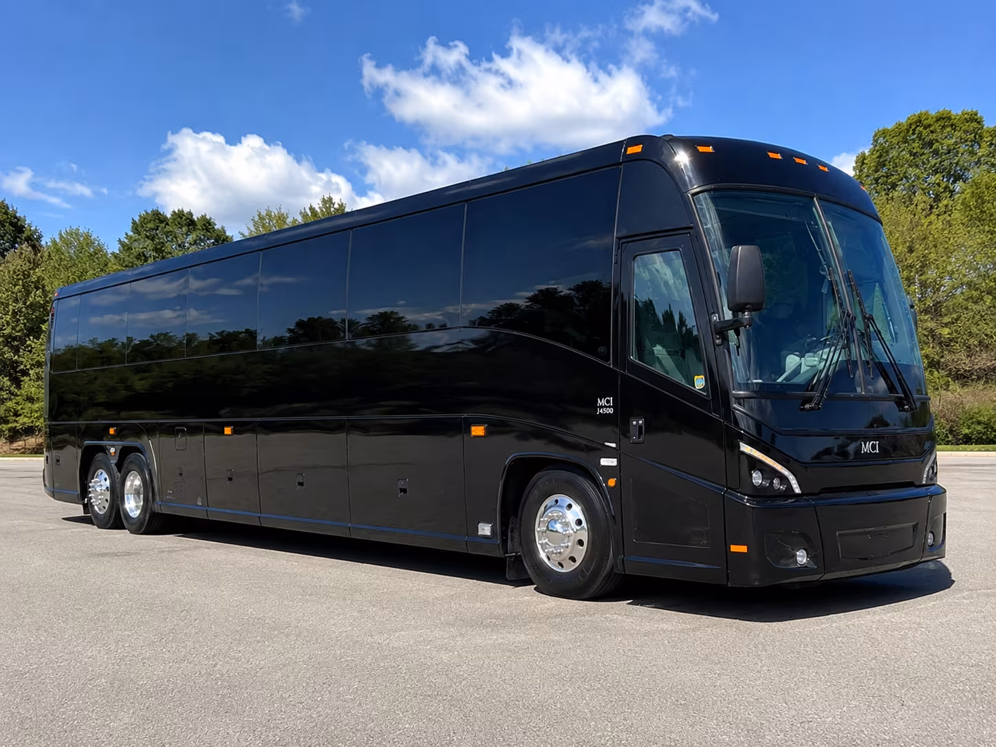 race weekend bus rentals to michigan international speedway
