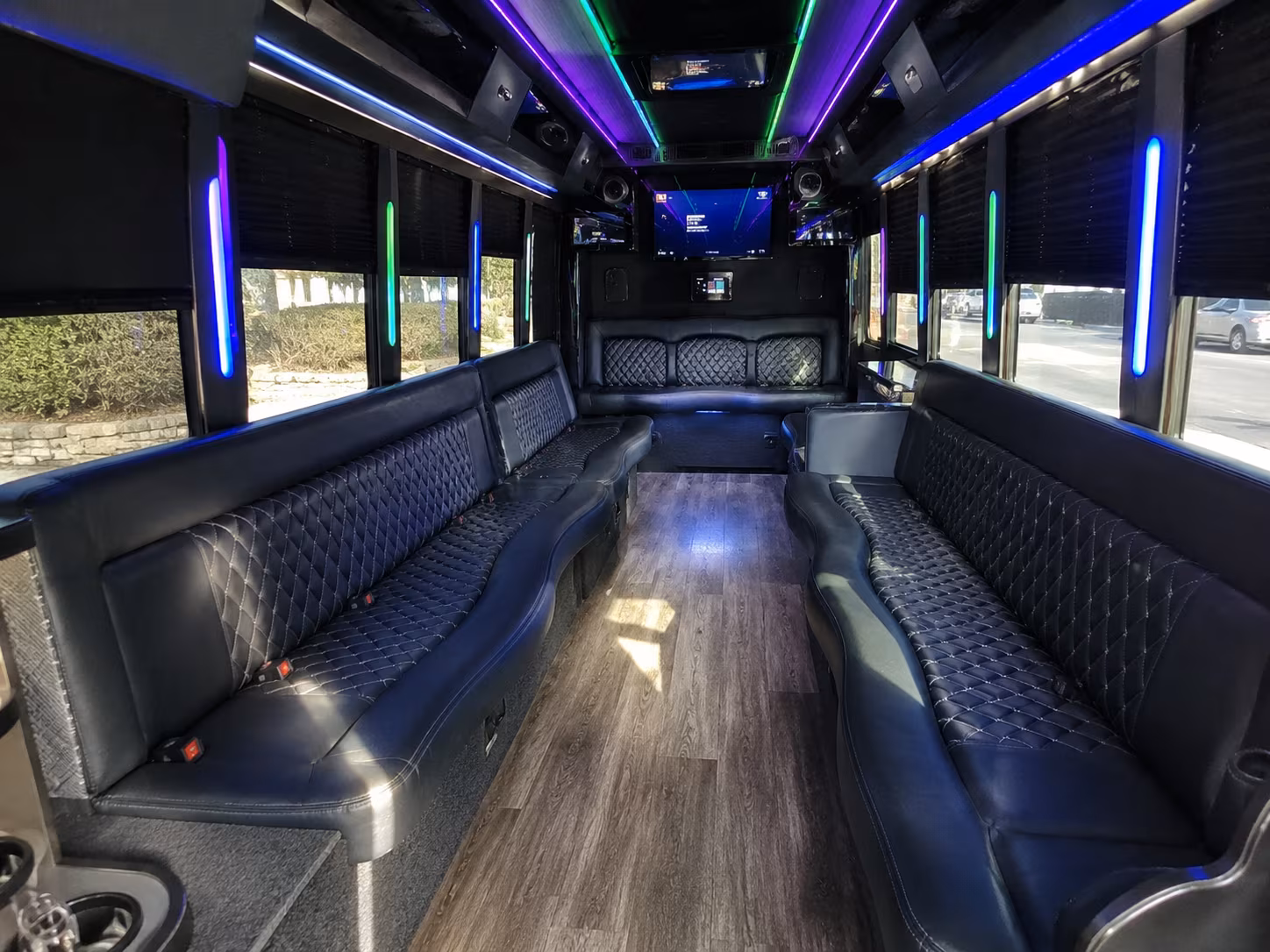 royal oak 15 passenger party bus interior
